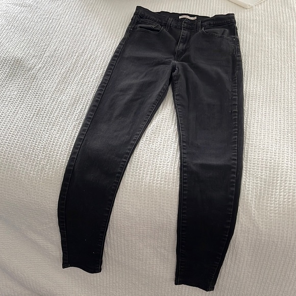 Levi’s worn skinny jeans - Picture 1 of 5
